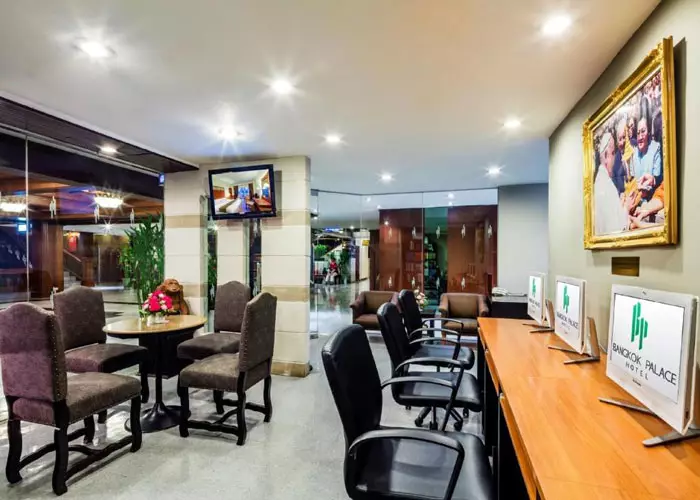 هتل بانکوک پالاس بانکوک